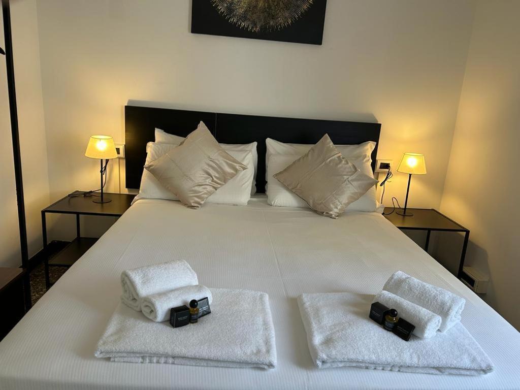 Brignole Rooms เจนัว ภายนอก รูปภาพ