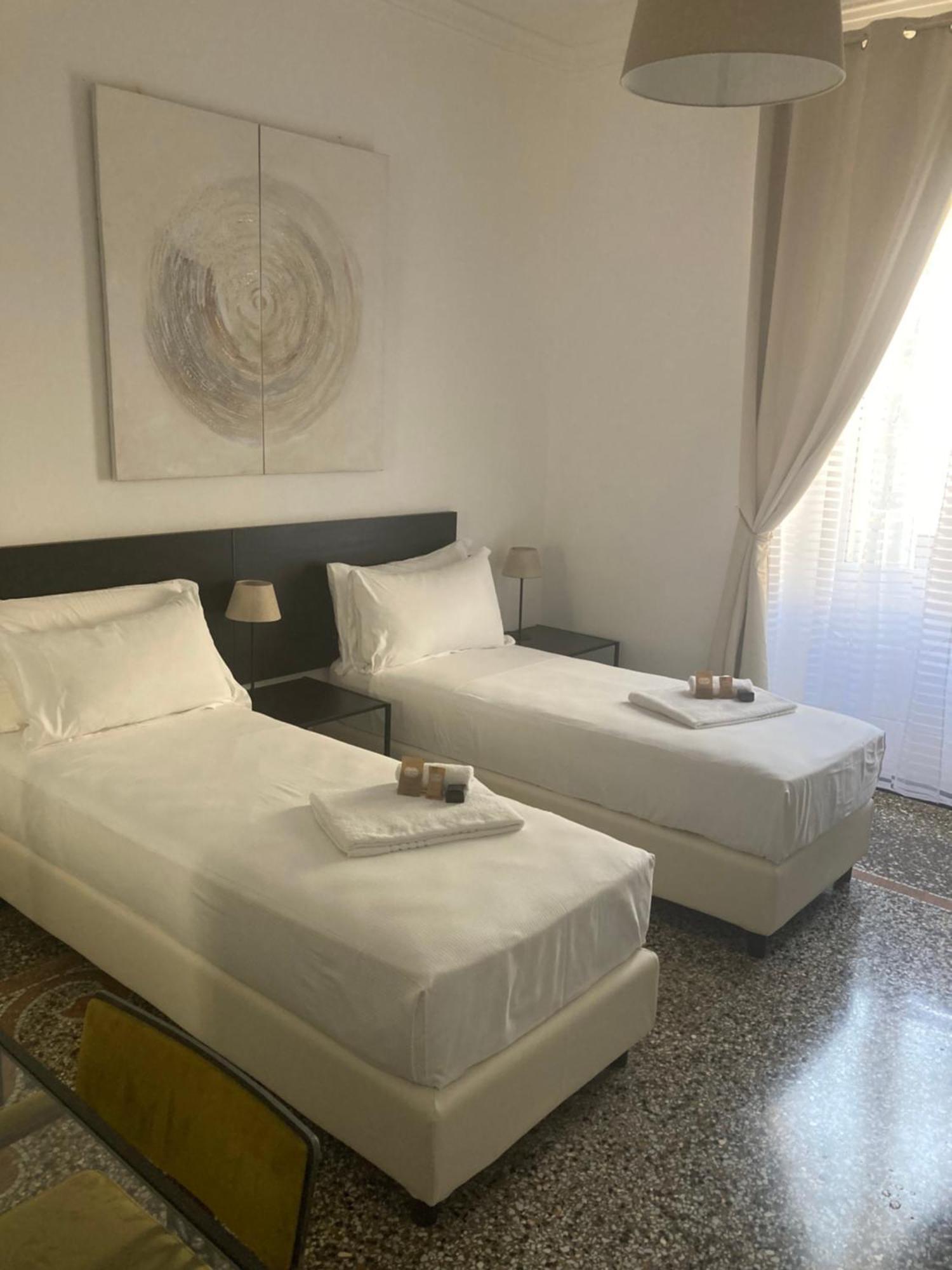 Brignole Rooms เจนัว ภายนอก รูปภาพ