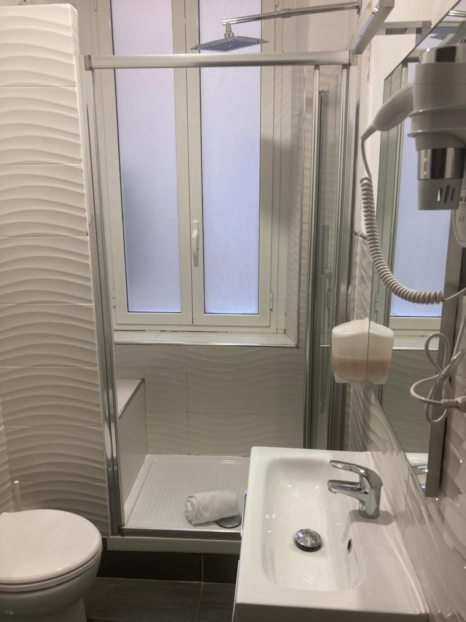 Brignole Rooms เจนัว ภายนอก รูปภาพ